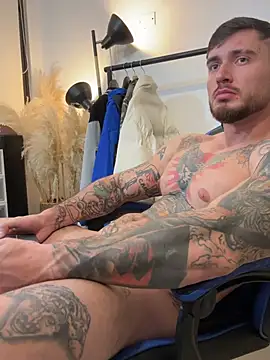 DimitriSullivan_ stripchat live cam model