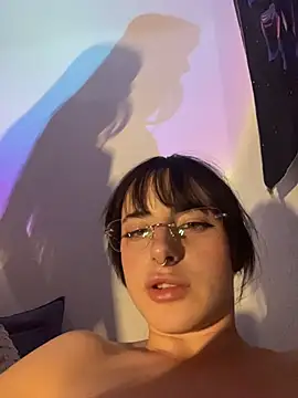 MikaScarlet stripchat live cam model