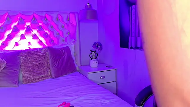 BunnyWolf_ stripchat live cam model
