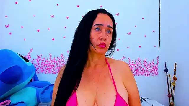 HorniestMilf stripchat live cam model
