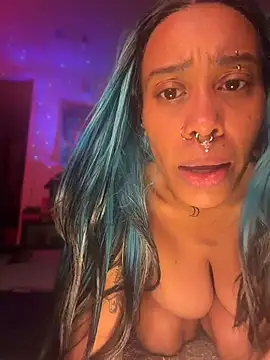 LUNA4pussy stripchat live cam model