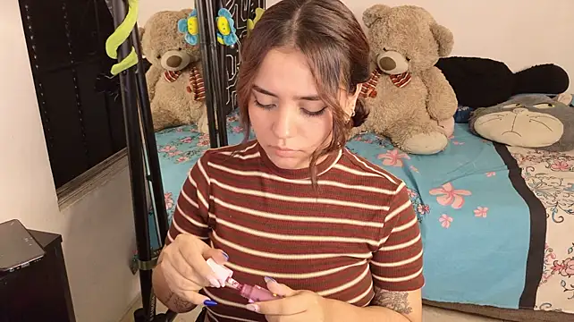 Ema_kraus stripchat live cam model
