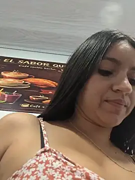 DulceCaroX stripchat live cam model