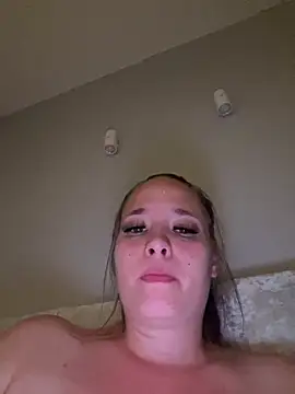 Poppylooloo stripchat live cam model