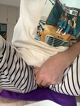 suyabb stripchat live cam model