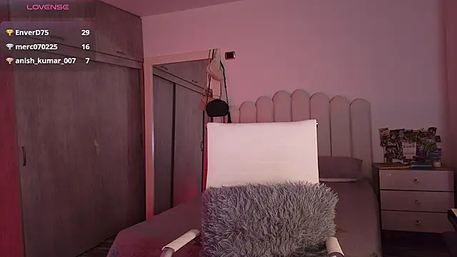 Brown_skin11 stripchat live cam model