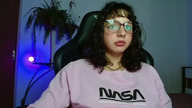 myamillor stripchat live cam model