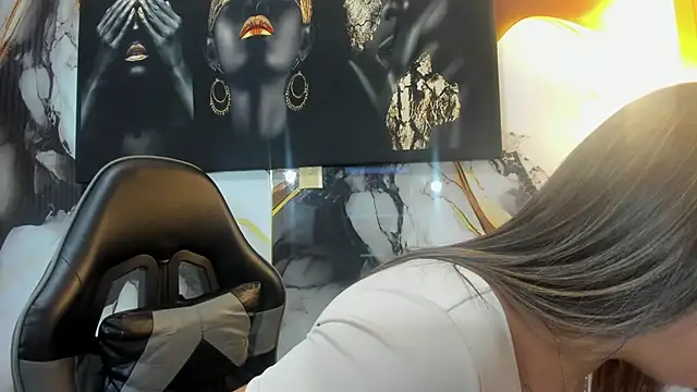 LizzRouse stripchat live cam model