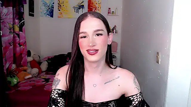Playwithlulut77 stripchat live cam model