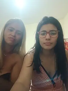 Mamamiabr stripchat live cam model