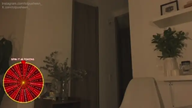 JulietteDee stripchat live cam model