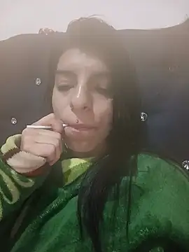 Ariell_Kieran stripchat live cam model
