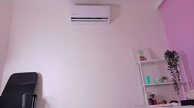 SeleneGibson__ stripchat live cam model