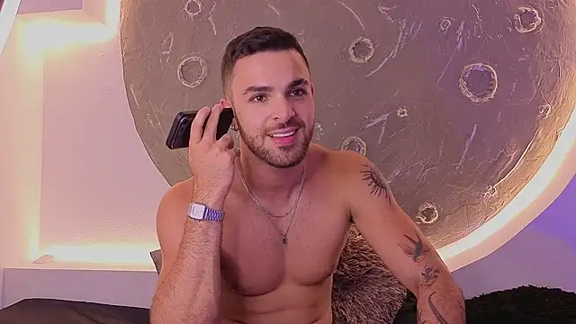 Apolo_lux1 stripchat live cam model