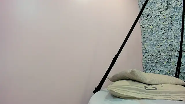 Angel_Alba_ stripchat live cam model