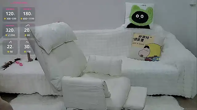 Lucy-8 stripchat live cam model