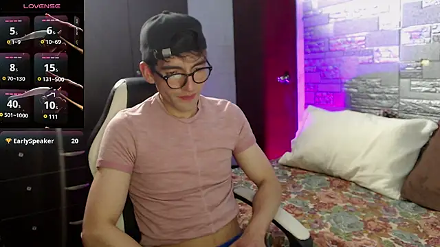 Ian_knight stripchat live cam model