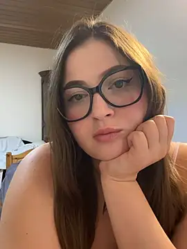 Kamilla_Loop stripchat live cam model
