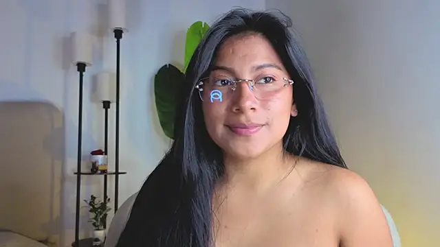 LinnaGardenia stripchat live cam model