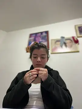 Cloew_Marz stripchat live cam model