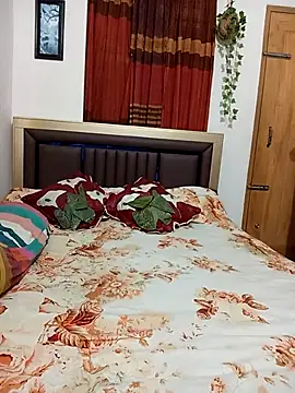 Tanha18 stripchat live cam model