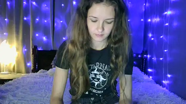 SofiSunRay stripchat live cam model