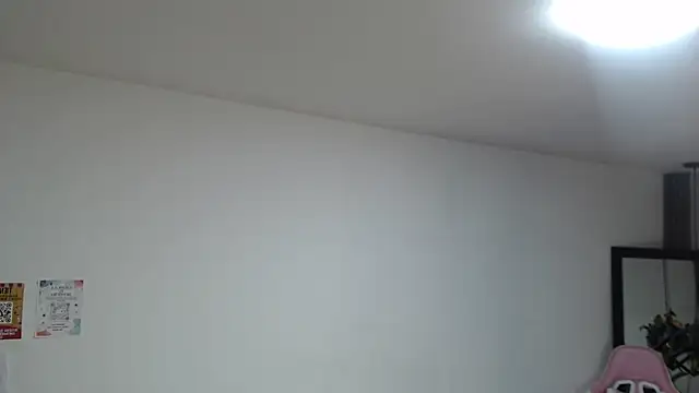 JessiDovee stripchat live cam model