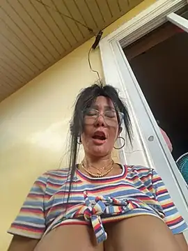 sweetieme stripchat live cam model