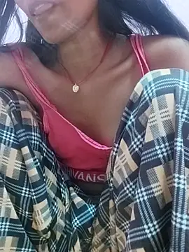 Divya-Patel stripchat live cam model
