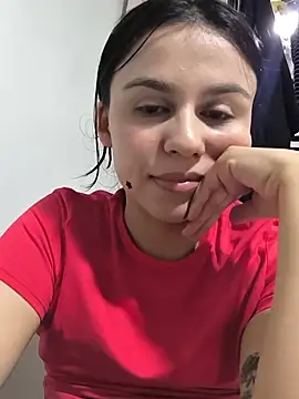 Daniela-rosee stripchat live cam model