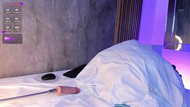MelanyHolsen stripchat live cam model