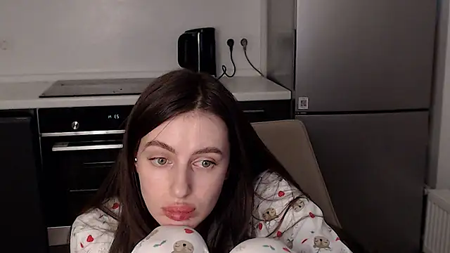 MuseMia stripchat live cam model