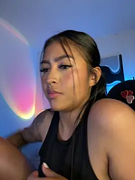 meganjames1 stripchat live cam model