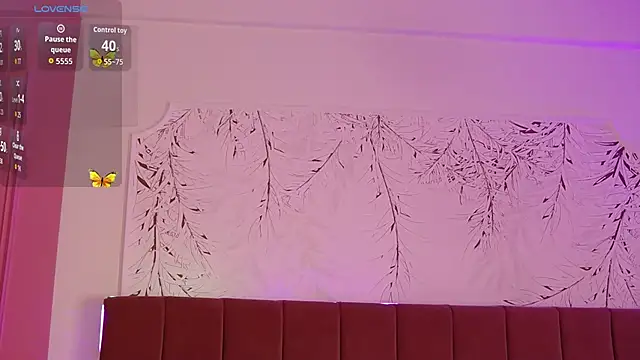 PinkySparks stripchat live cam model