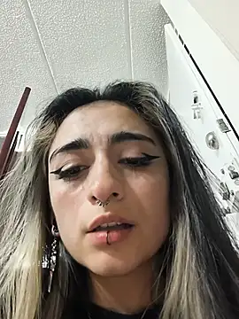 Lila_Desiree stripchat live cam model