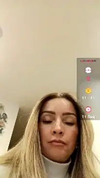 Loly_Horny stripchat live cam model