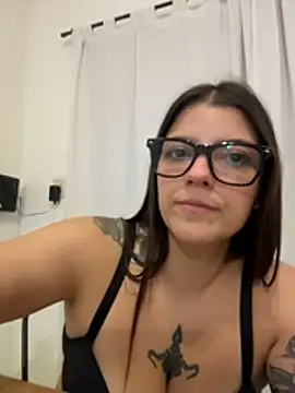 lilylovelesss stripchat live cam model