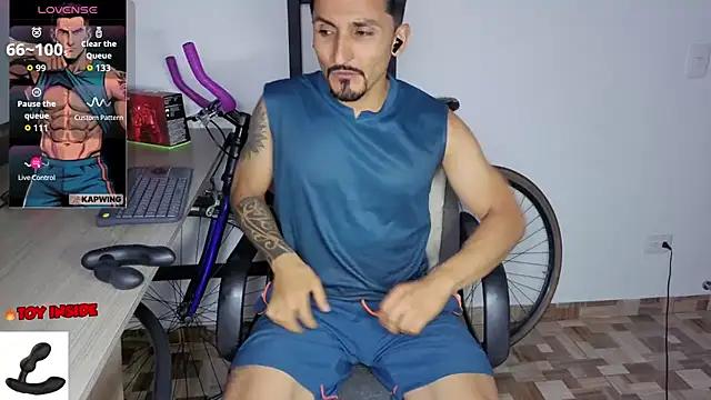 Marck_Muscle stripchat live cam model
