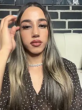 Goddivaa stripchat live cam model