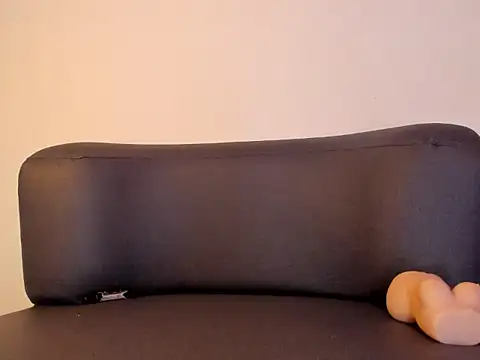 cristhian_brown stripchat live cam model