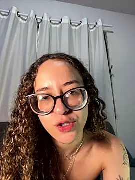 Anamyst stripchat live cam model