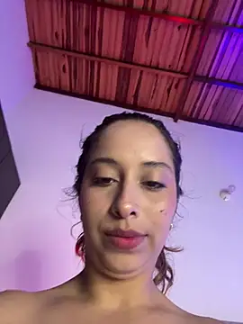 little-Emma stripchat live cam model