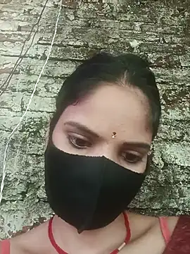 Shreya-750 stripchat live cam model