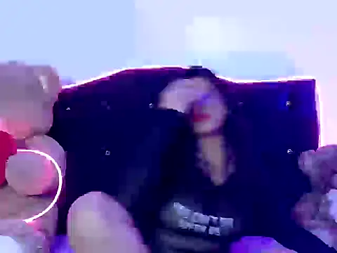 Catha- stripchat live cam model