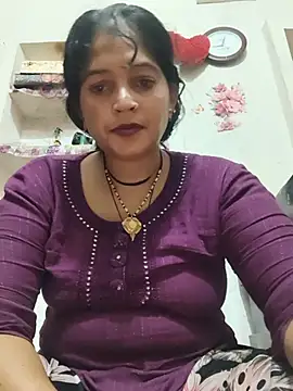 Mohni_love stripchat live cam model