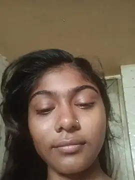 Your_Poonam24 stripchat live cam model