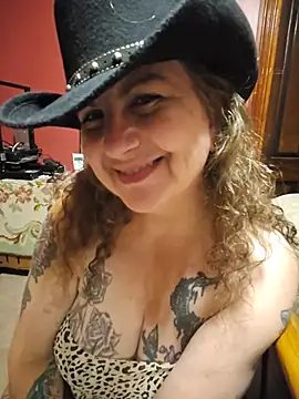 Harleygirl73 stripchat live cam model