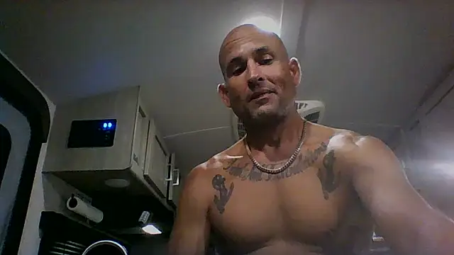 OGStud21 stripchat live cam model