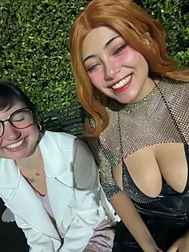 seraphine23 stripchat live cam model