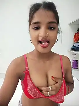 Honey-000 stripchat live cam model